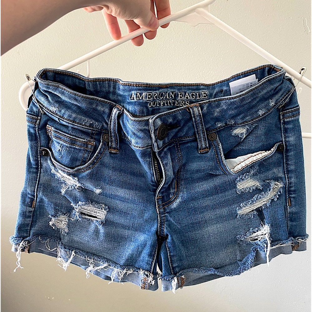 American Eagle Distressed Shorts, Size 4, Super Stretch